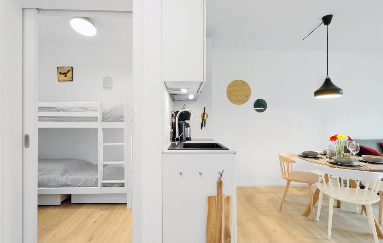 Nice Apartment In Lembruch-Duemmer See With Wifi Extérieur photo