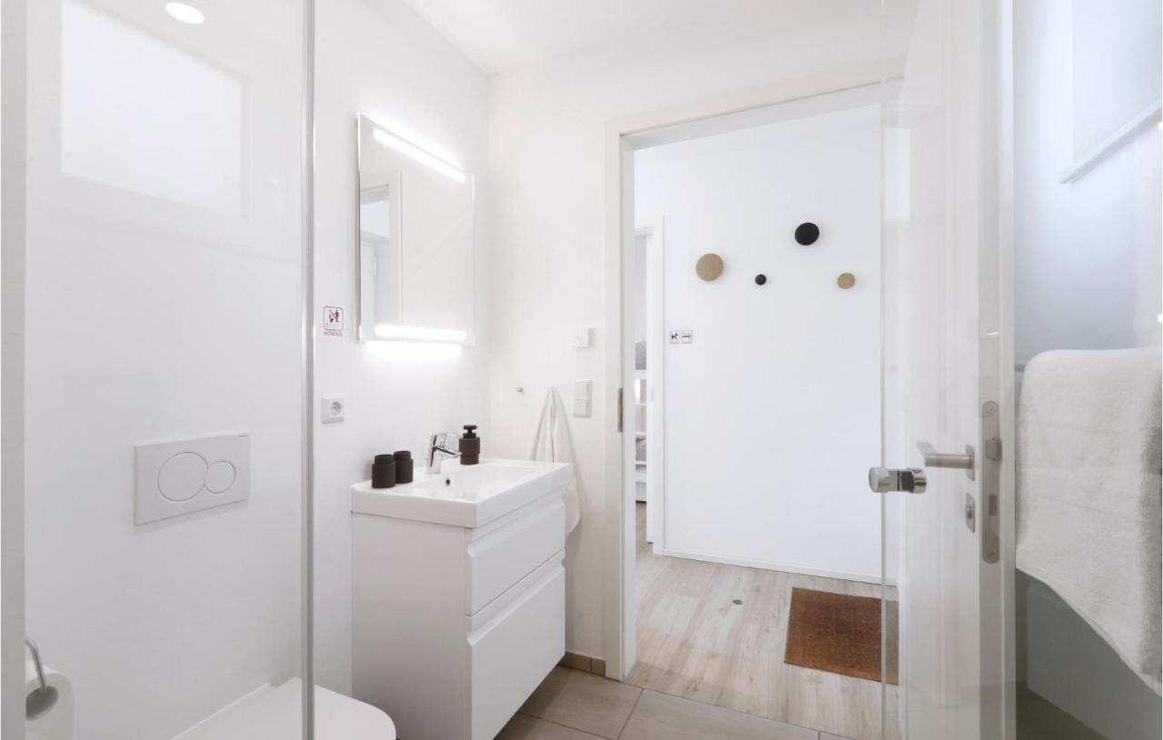 Nice Apartment In Lembruch-Duemmer See With Wifi Extérieur photo
